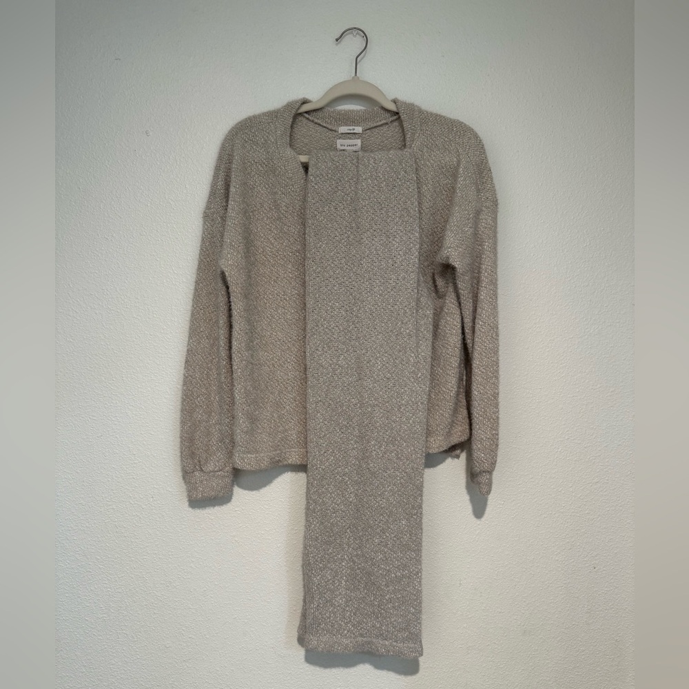 Blu Pepper Cozy Life lounge set sweater/ pants size Small